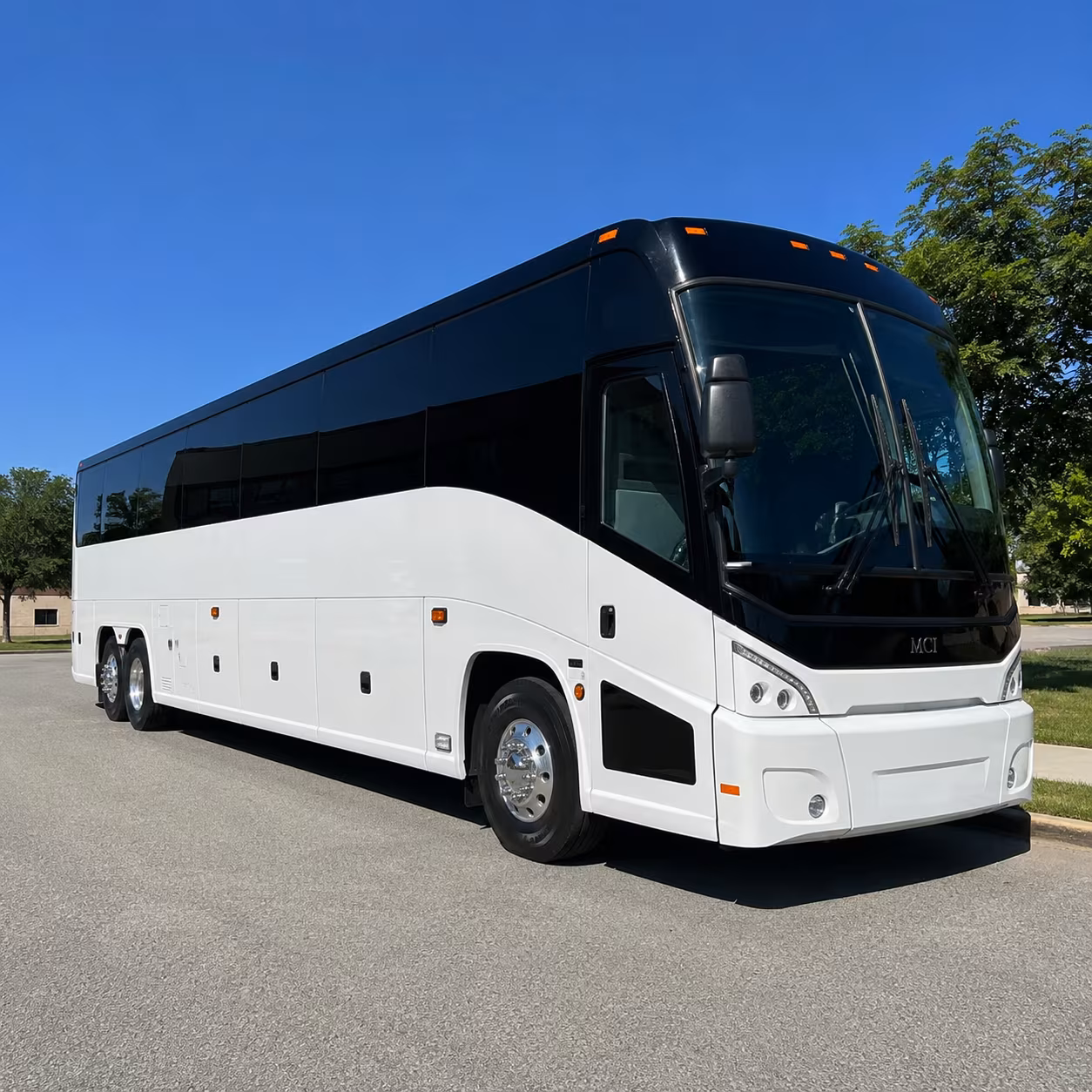 clarksville 40 passenger charter bus