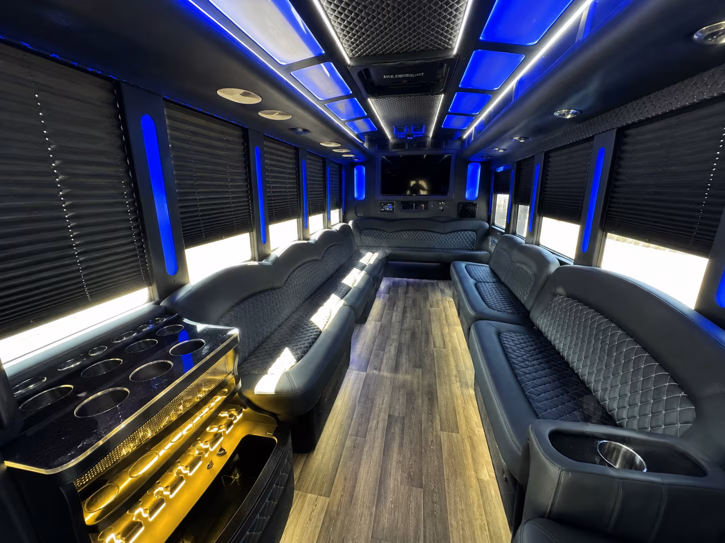 convention shuttle bus loops across downtown clarksville