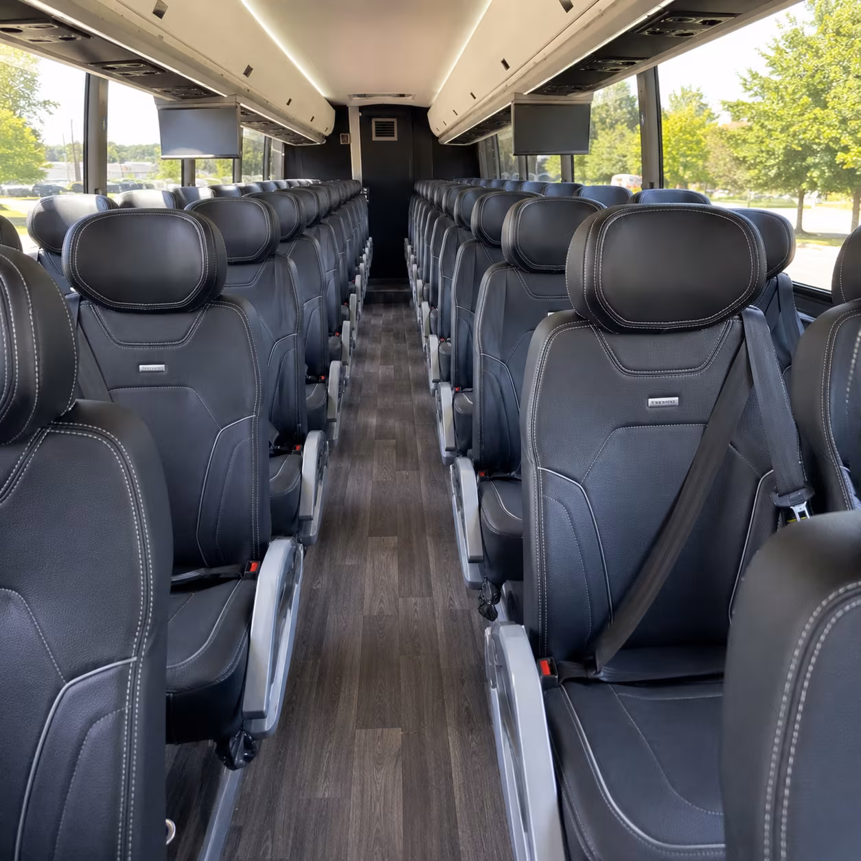 long distance charter buses for clarksville teams and fan groups