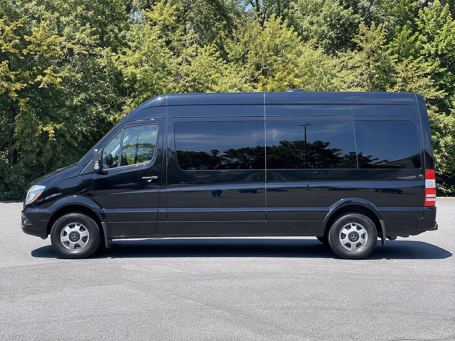 shuttle buses between clarksville hotels and convention venues