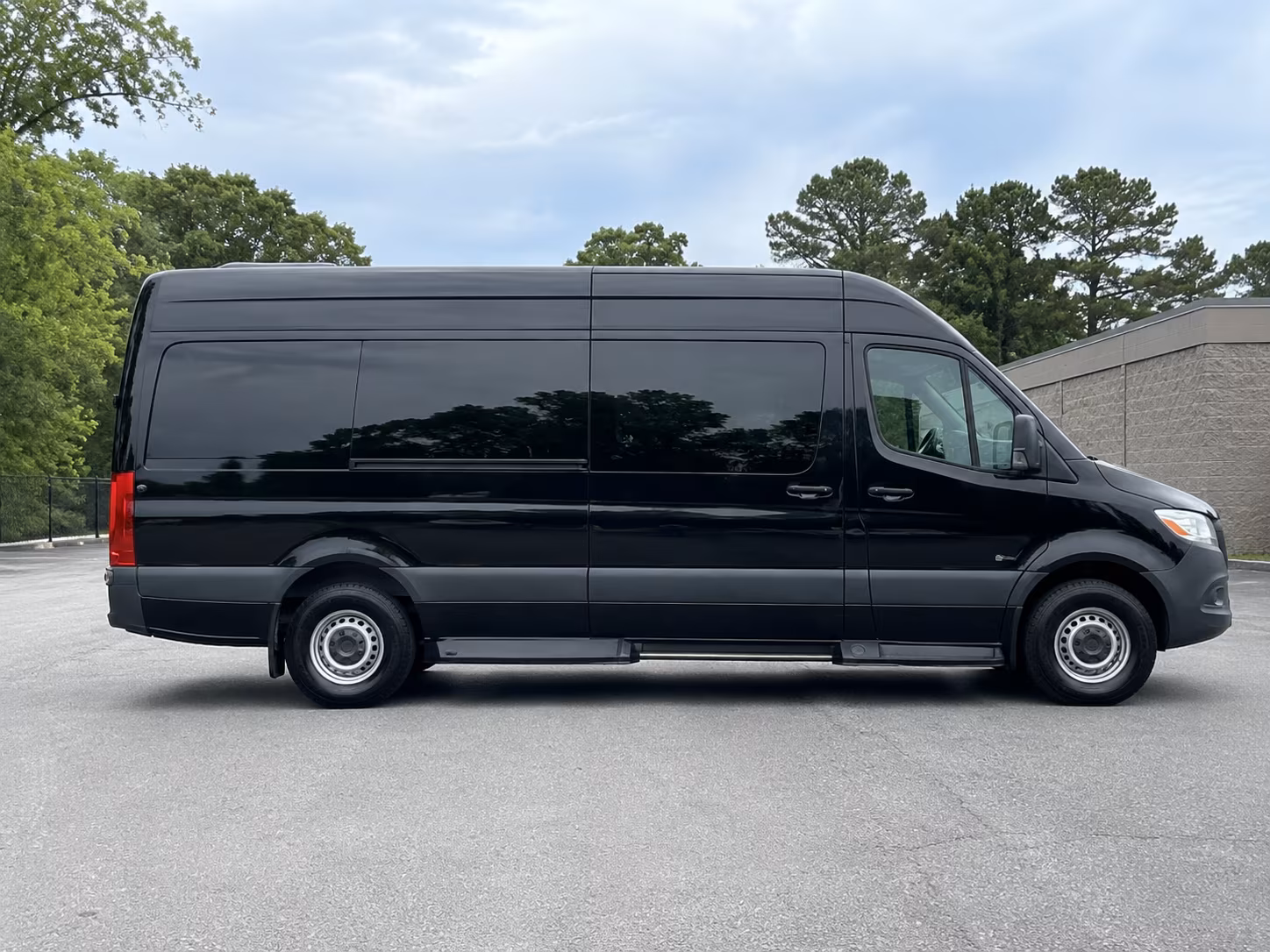sprinter van rentals for intimate clarksville wine tours